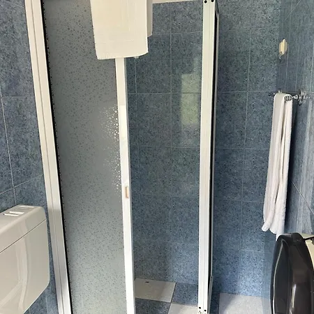 Residencial Familia Gæstehus 3*