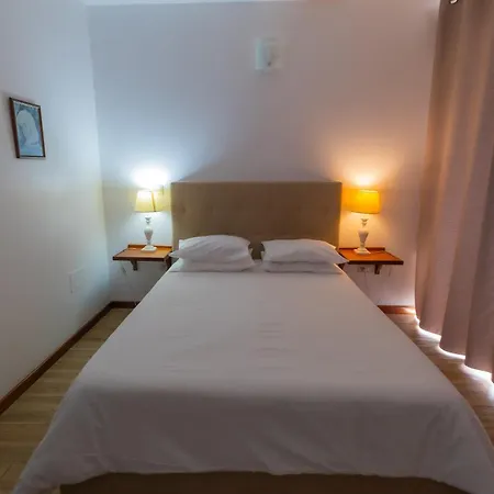 Guest house Residencial Familia 3*