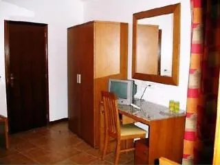 Πανσιόν Residencial Familia Machico (Madeira)