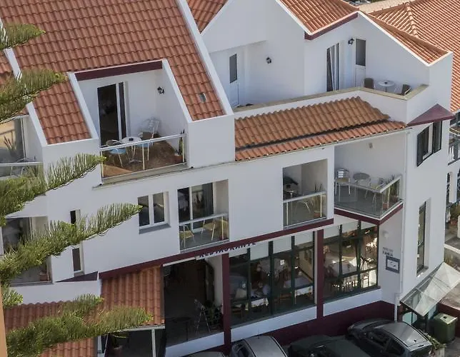 Residencial Familia בית הארחה 3*