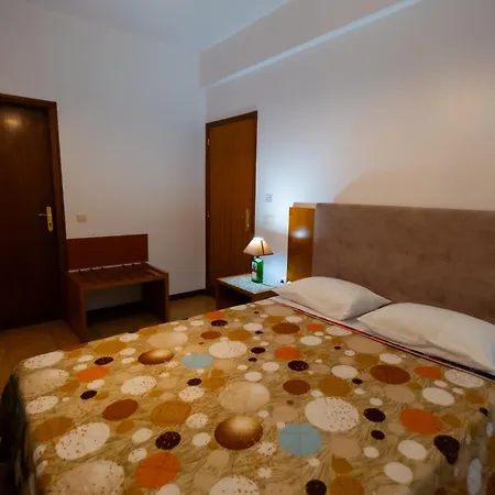 Residencial Familia 3*