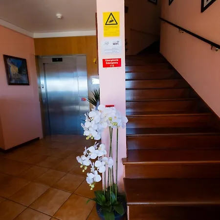 Residencial Familia Πανσιόν Machico (Madeira)