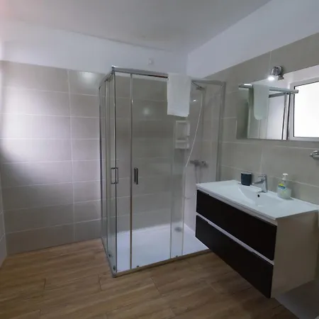 Residencial Familia Πανσιόν Machico (Madeira)