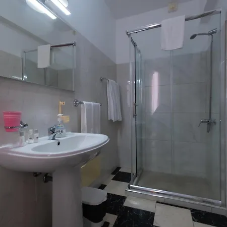 Residencial Familia Machico (Madeira)