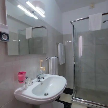 Residencial Familia 3* Machico (Madeira)