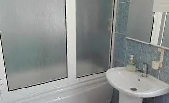 Residencial Familia Πανσιόν 3*