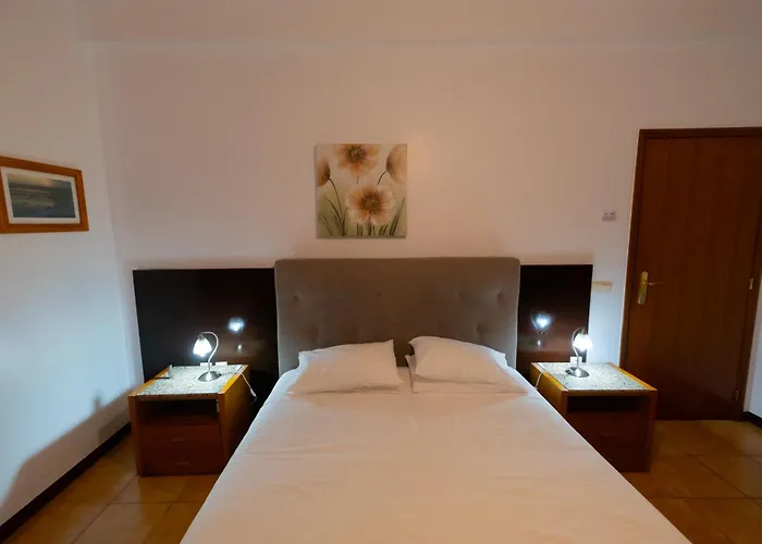 Residencial Familia Guest house