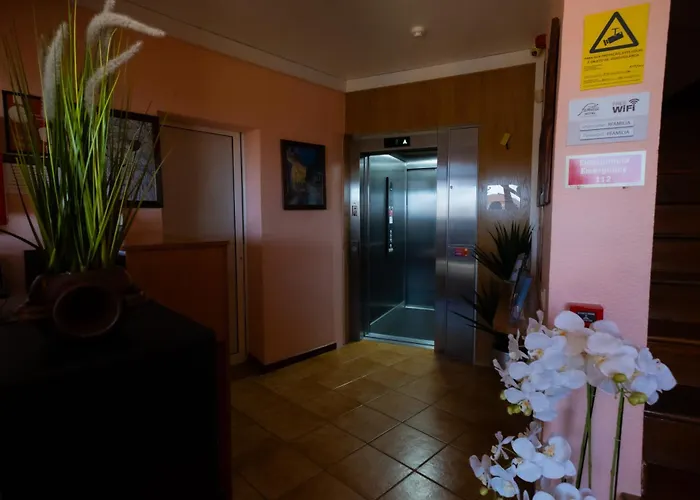 بيت ضيافة Residencial Familia ماتشيكو